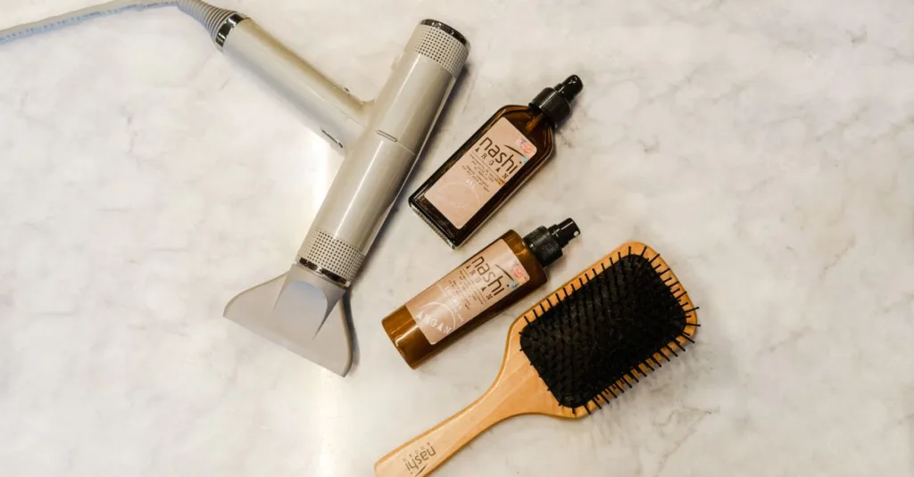 conseils et astuces pour prendre soin de vos cheveux au quotidien, avec des produits adaptés et des routines efficaces pour une chevelure saine et brillante.